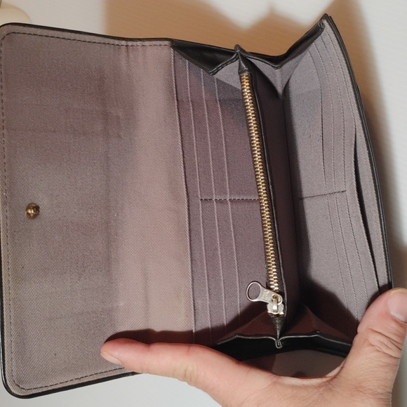 SeeByChloé Long Wallet In Excellent Used Condition - Picture 6 of 11